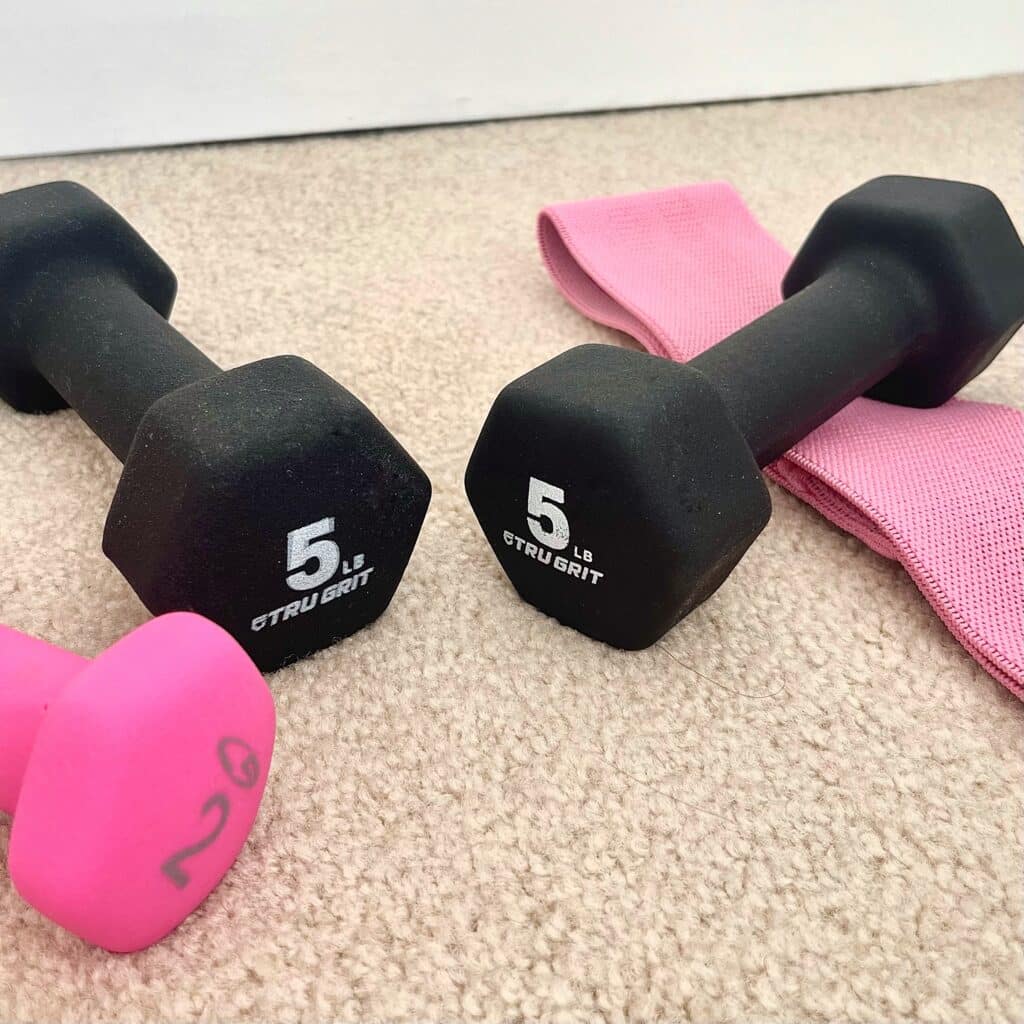 Weights and resistance band 